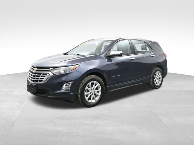 2018 Chevrolet Equinox LS photo 3