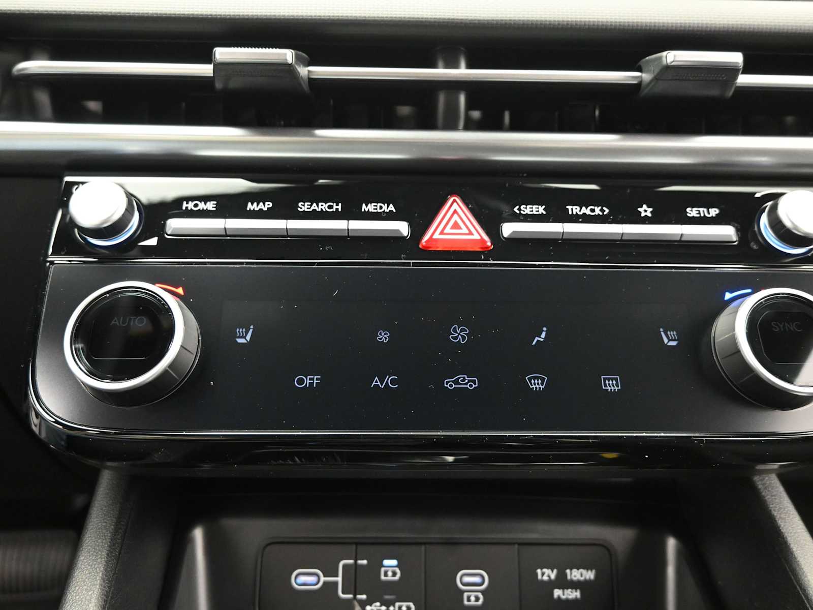 2025 Hyundai Santa Cruz SEL - Photo 19