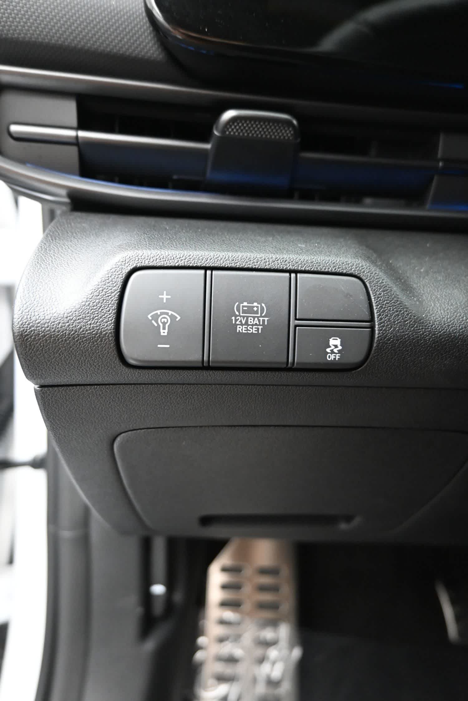 2025 Hyundai Elantra Blue - Photo 22