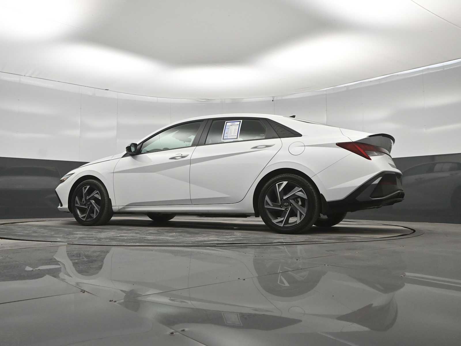 2025 Hyundai Elantra Blue - Photo 35