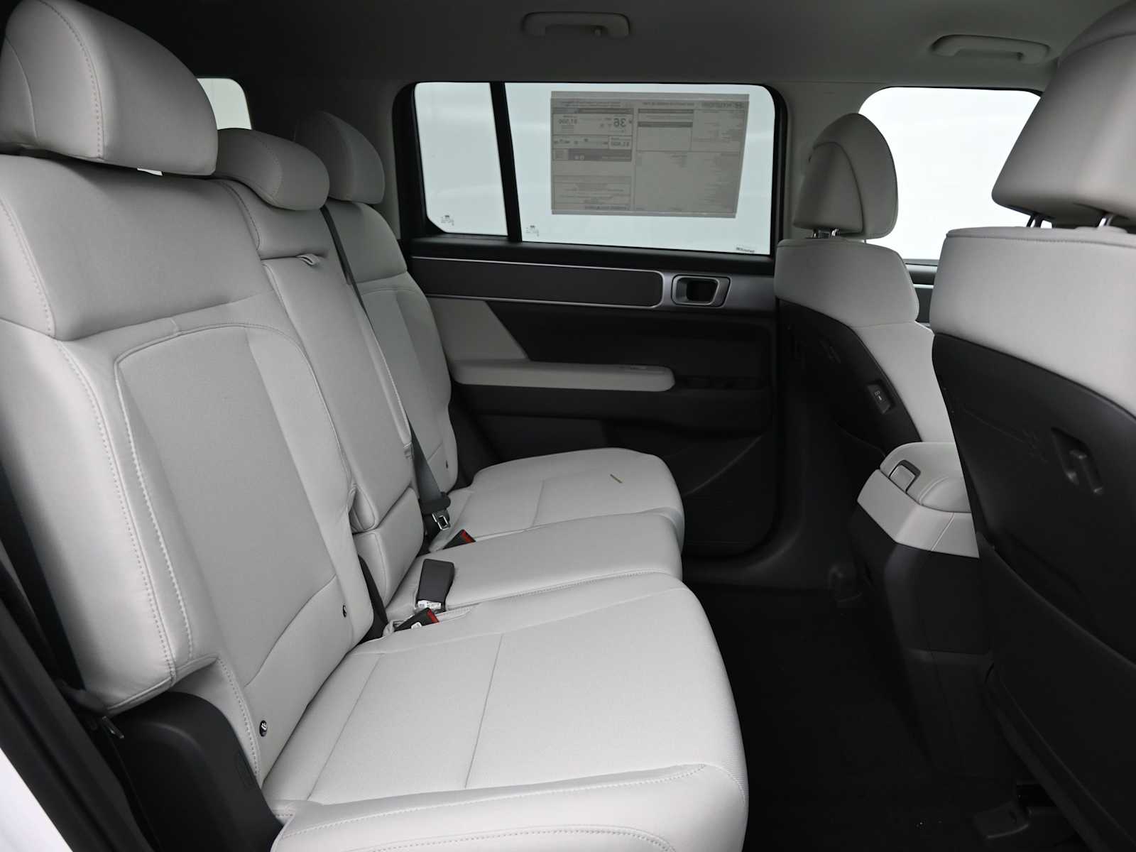 2026 Hyundai Santa Fe SE - Photo 12