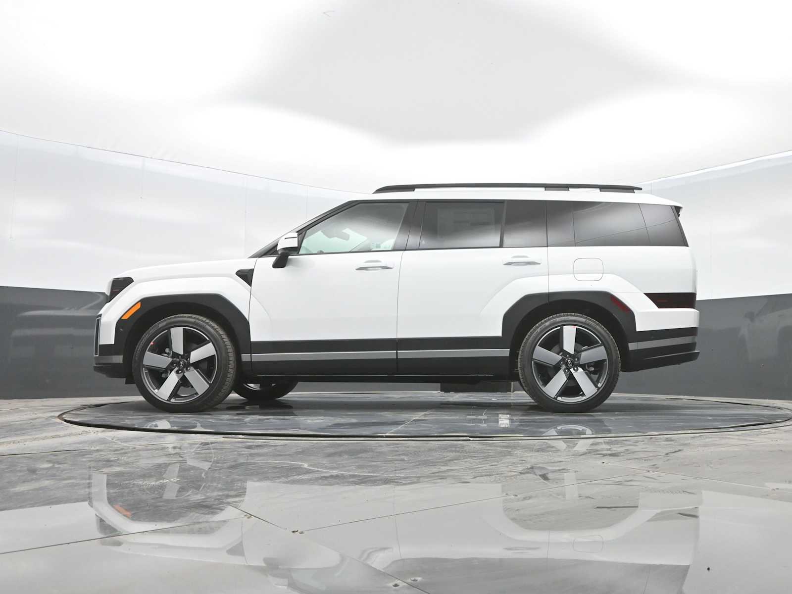 2026 Hyundai Santa Fe Limited - Photo 22
