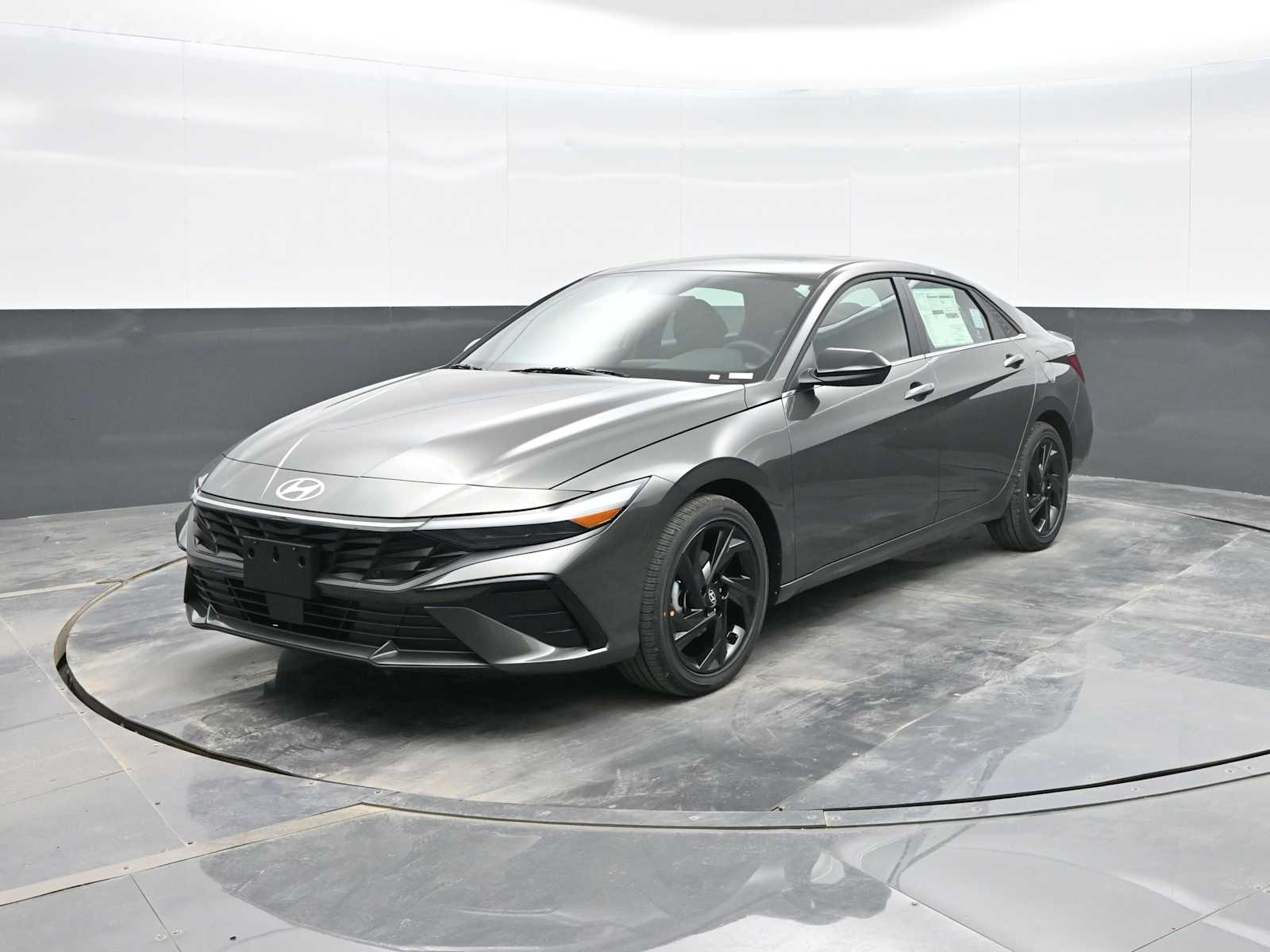 2026 Hyundai Elantra SEL's photo