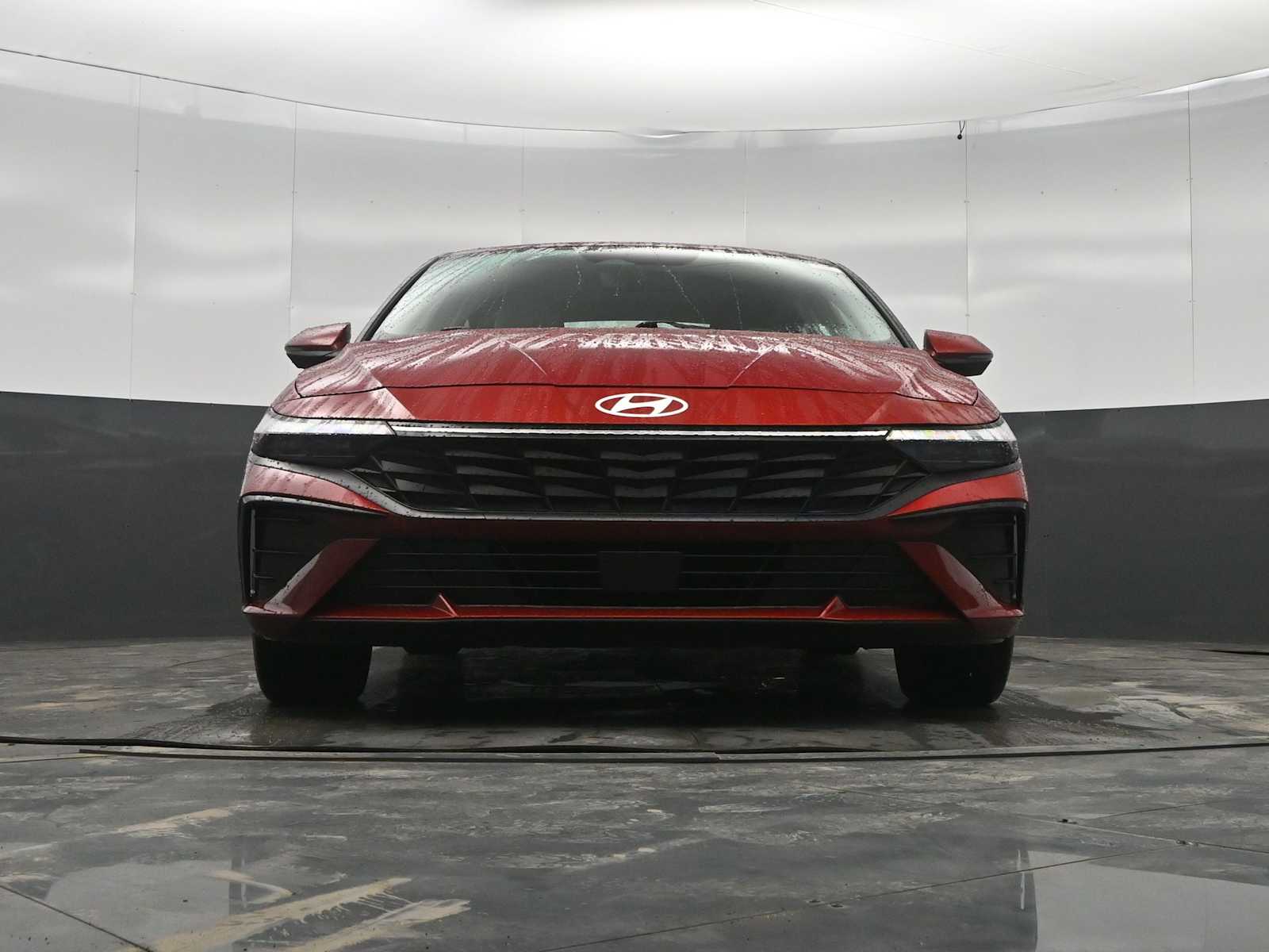 2025 Hyundai Elantra Limited - Photo 31