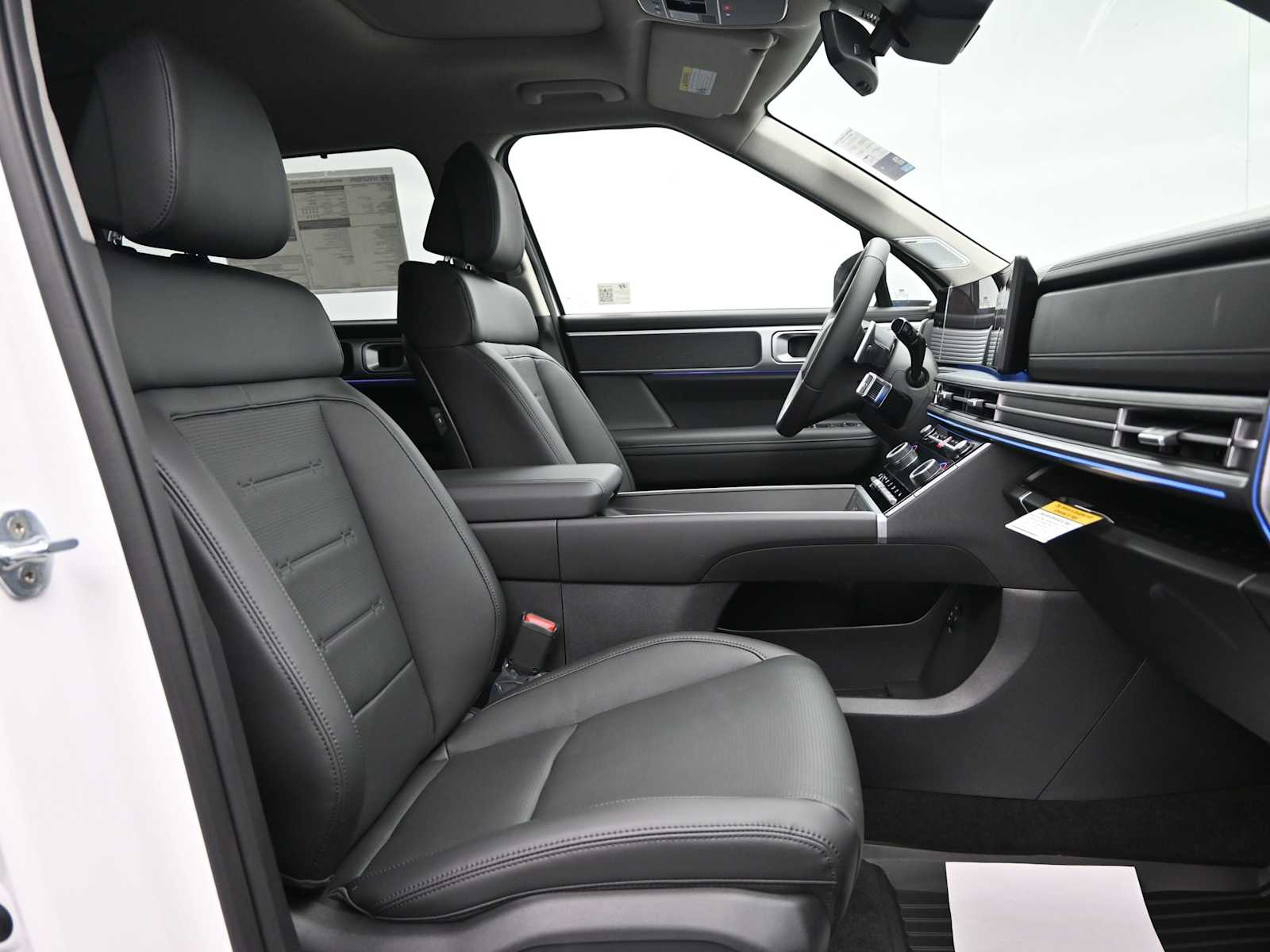 2026 Hyundai Santa Fe Limited - Photo 9
