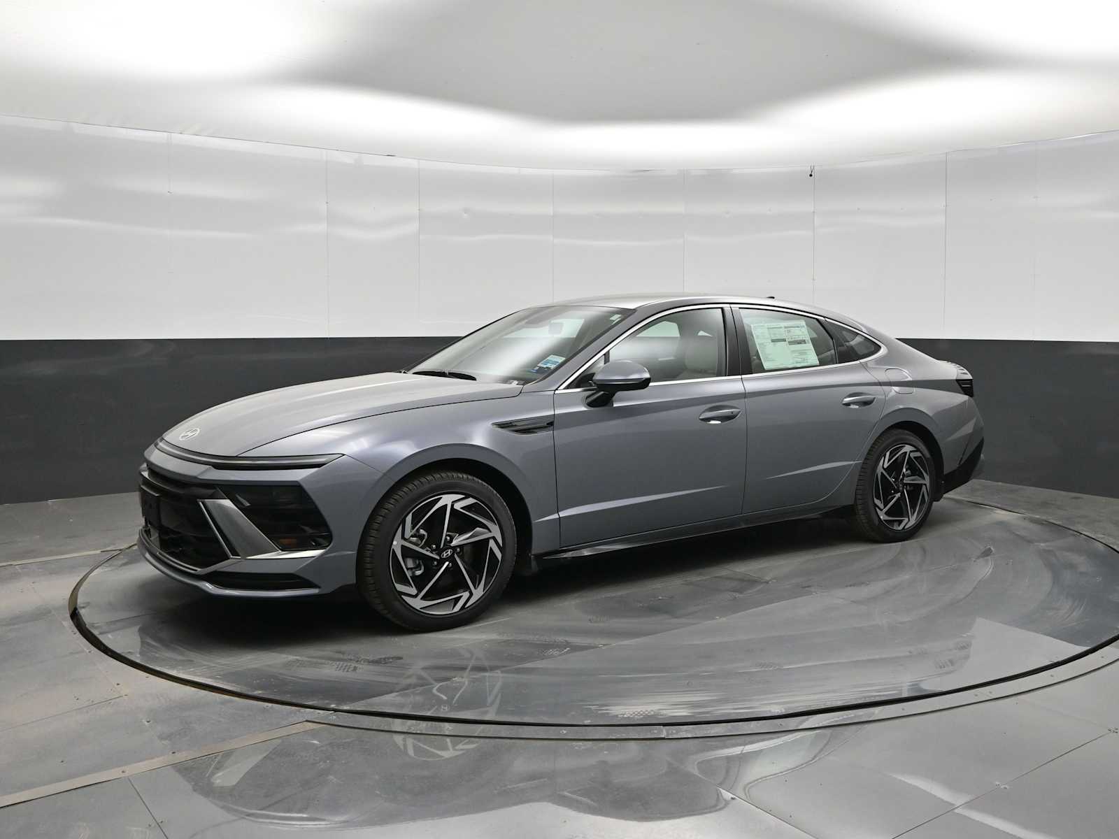 2026 Hyundai Sonata SEL AWD's photo