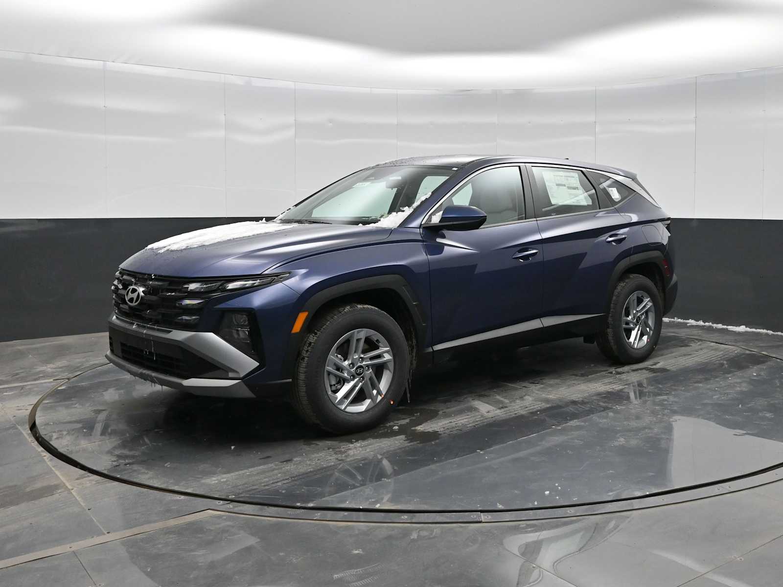 2026 Hyundai Tucson SE's photo