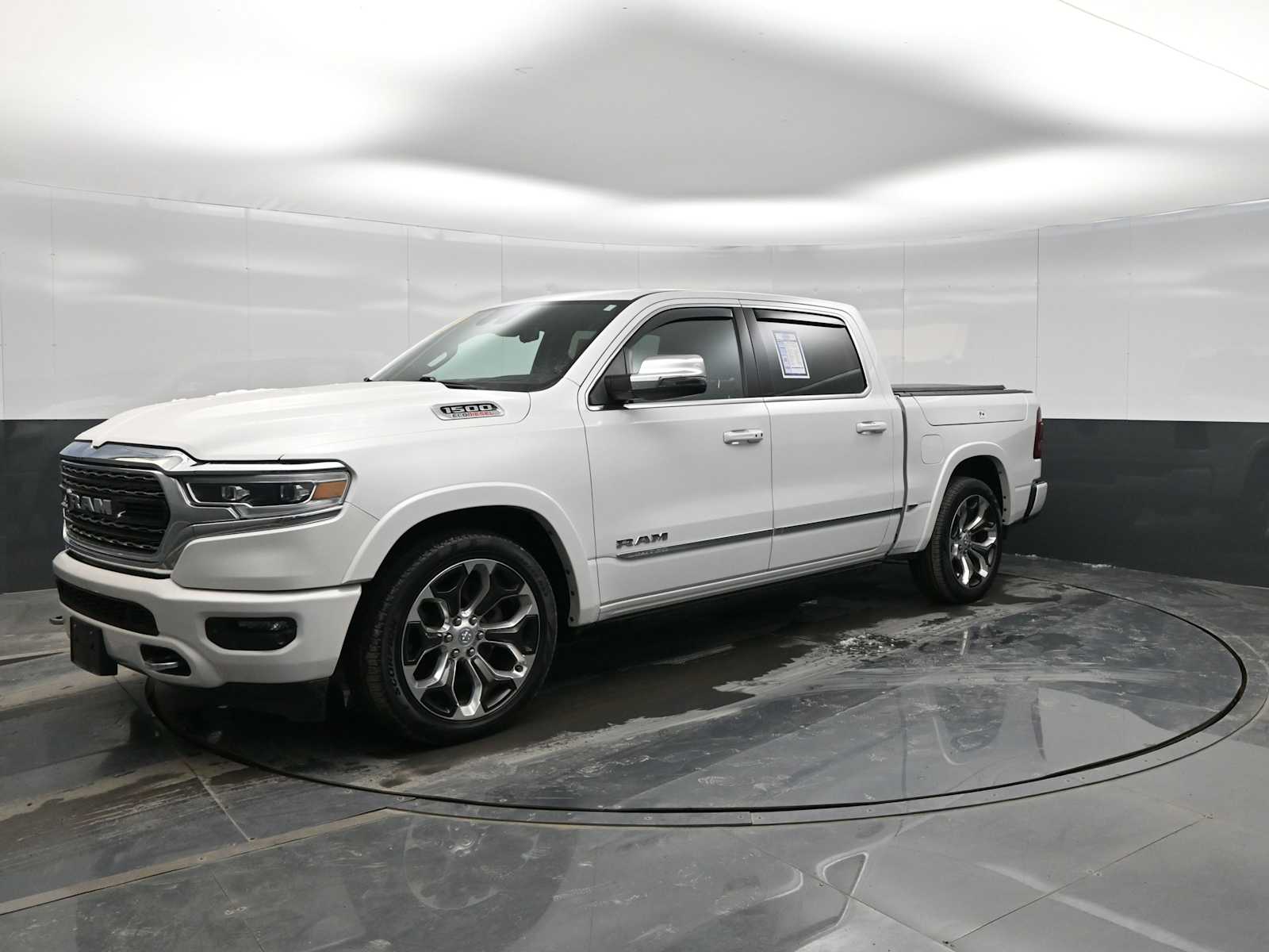 2023 RAM Ram 1500 Pickup Limited's photo