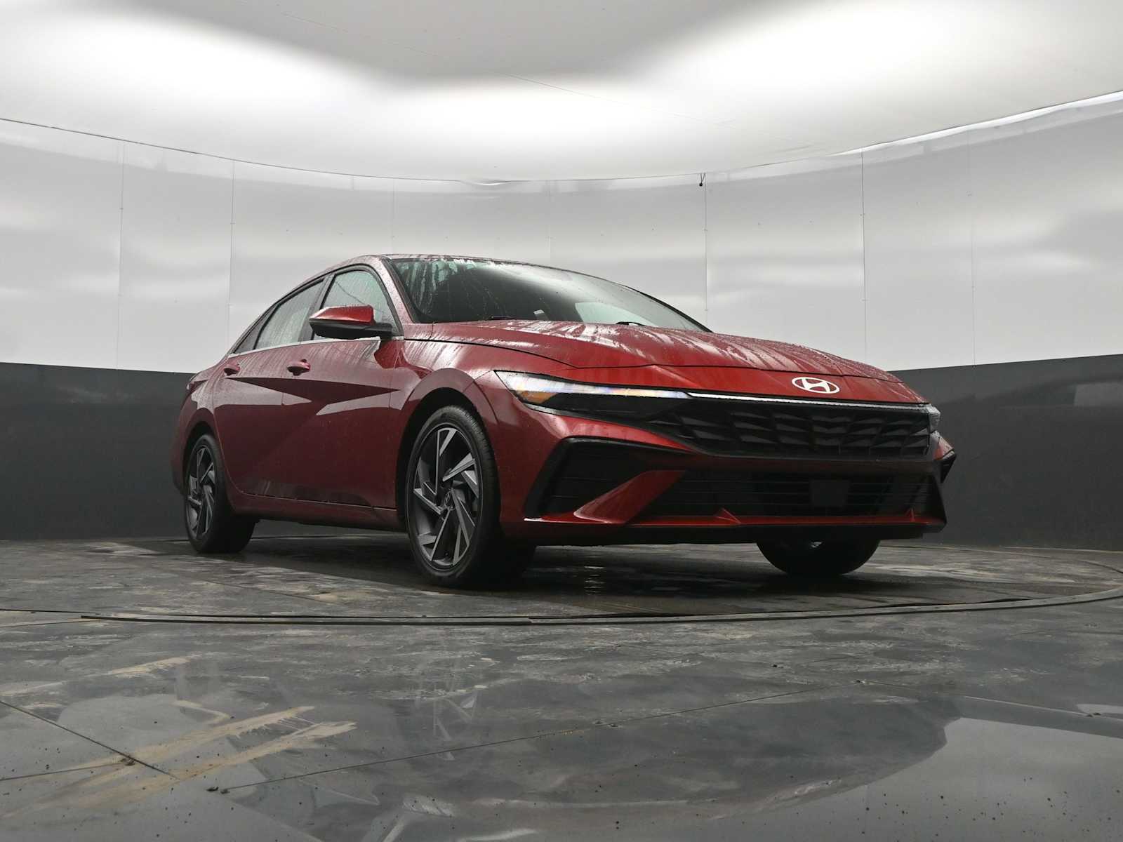 2025 Hyundai Elantra Limited - Photo 30