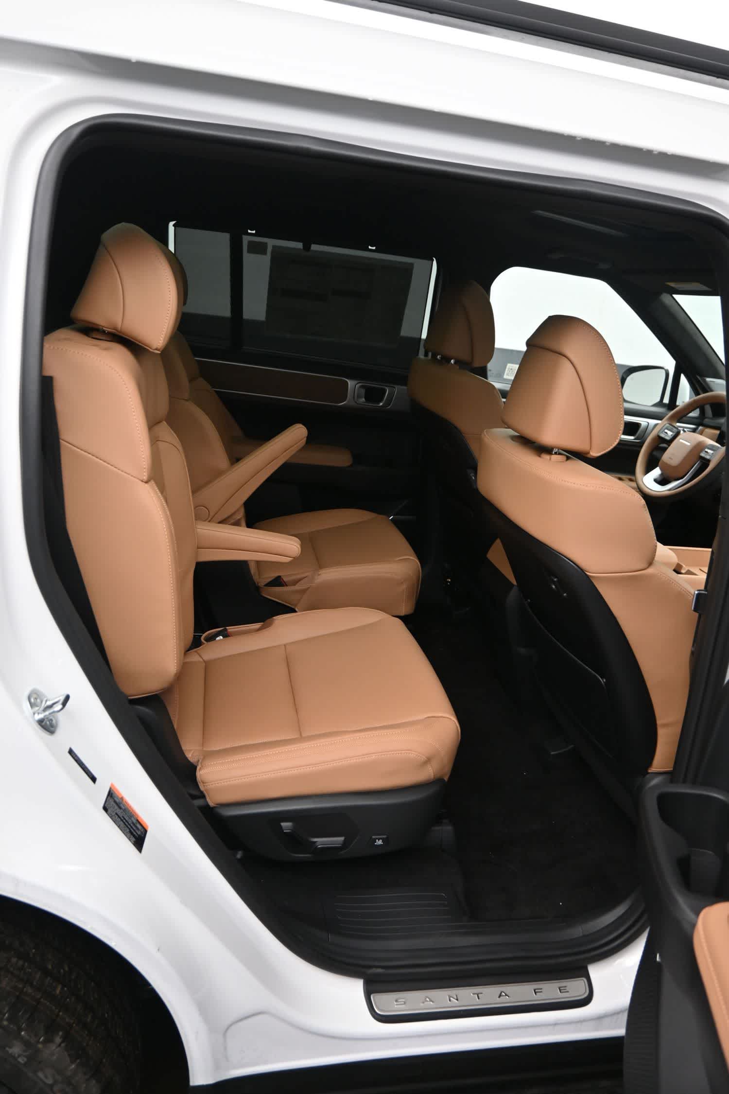 2026 Hyundai Santa Fe Calligraphy - Photo 12