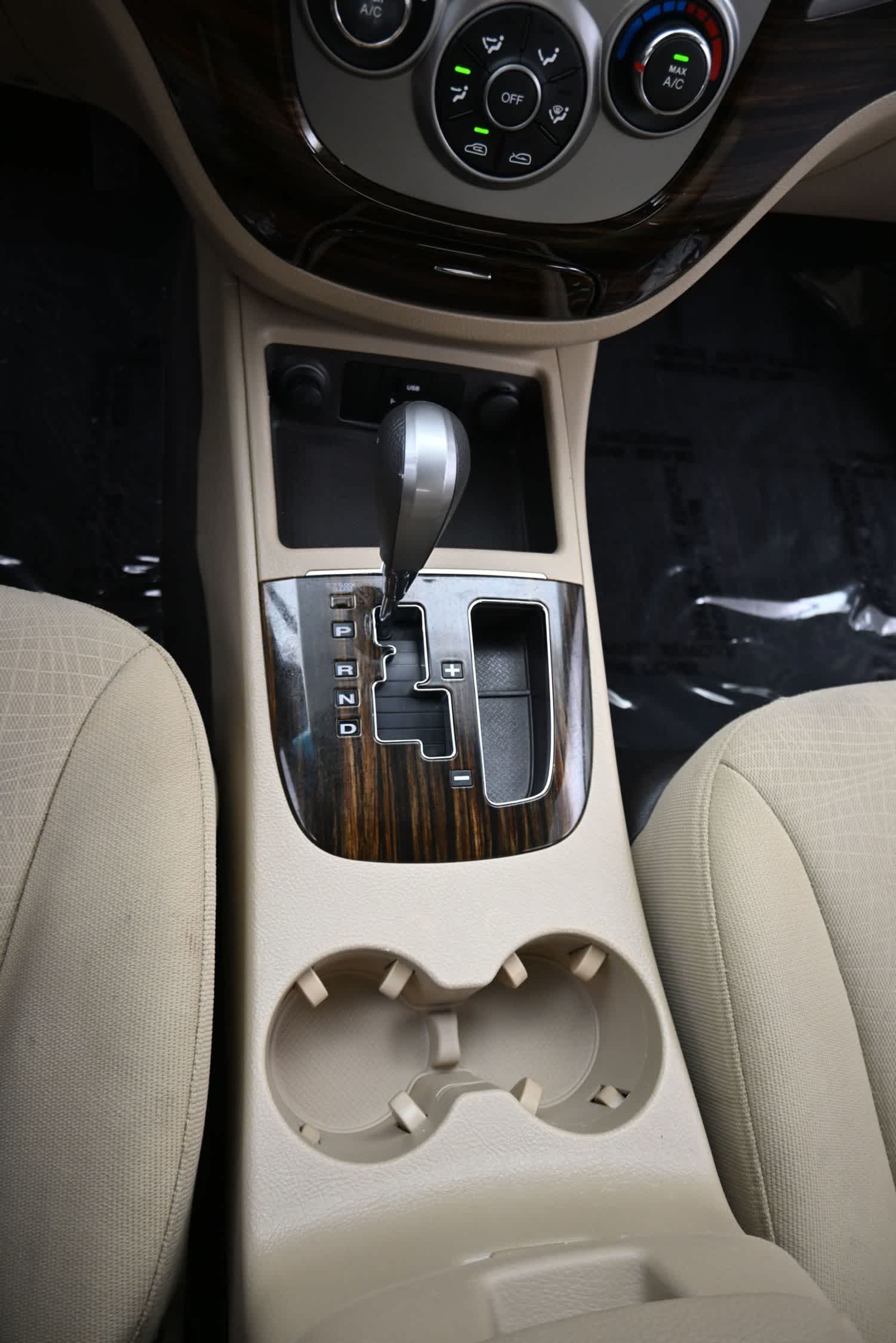 2010 Hyundai Santa Fe GLS - Photo 22