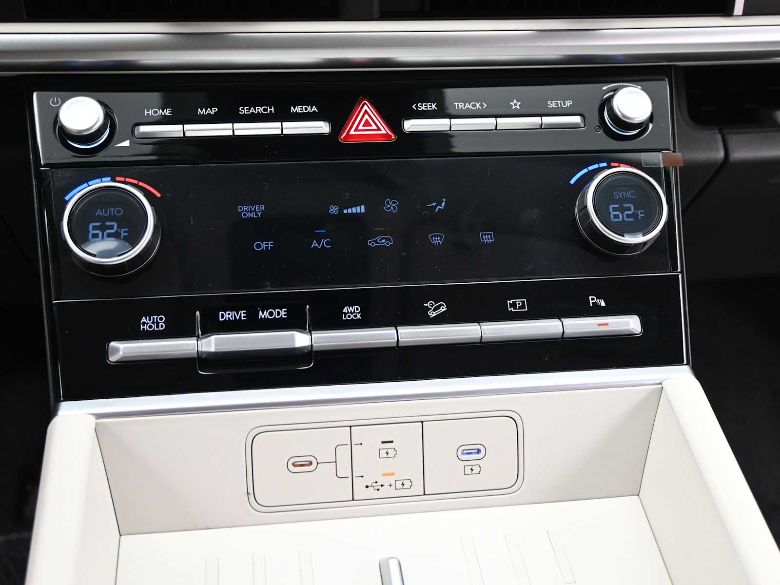 2026 Hyundai Santa Fe SE - Photo 18