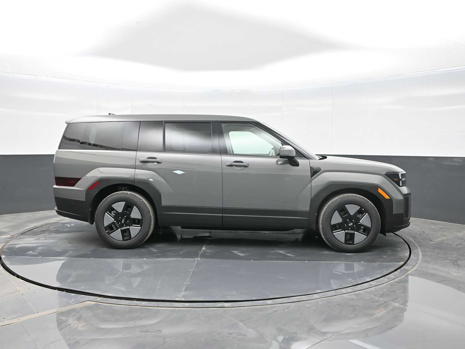 2026 Hyundai Santa Fe SE - Photo 9