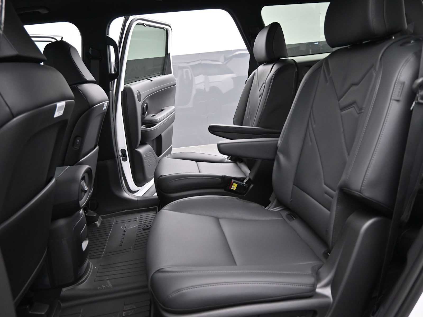 2026 Hyundai Palisade XRT Pro - Photo 14