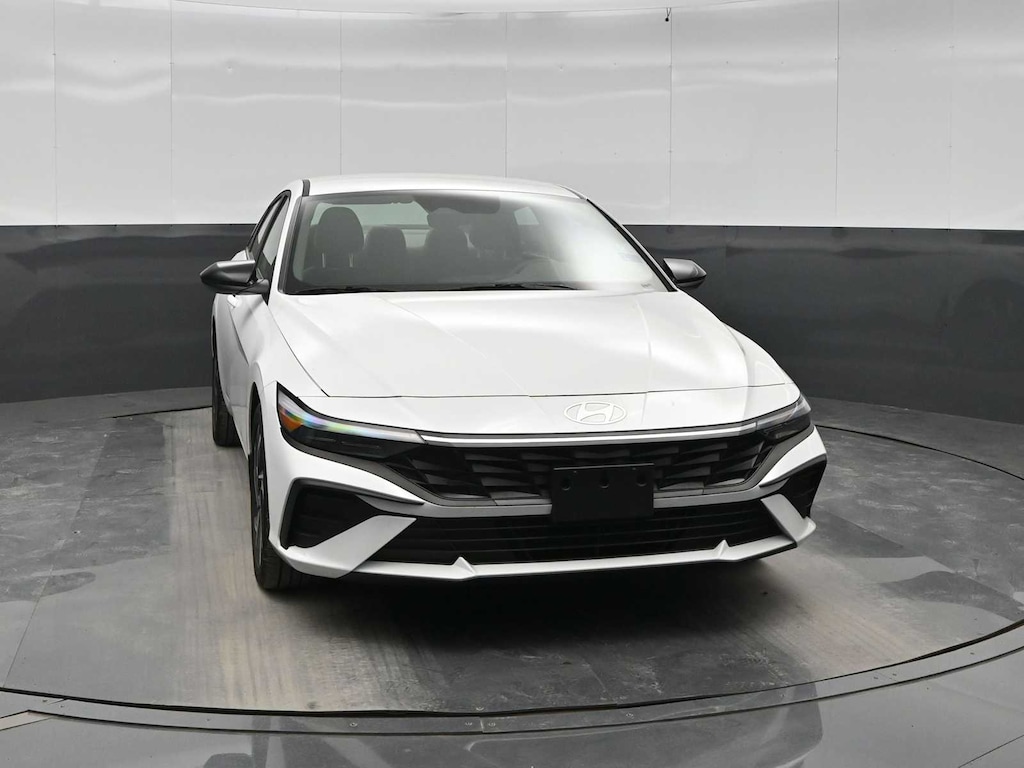 Certified 2025 Hyundai Elantra Hybrid SEL Sport DCT