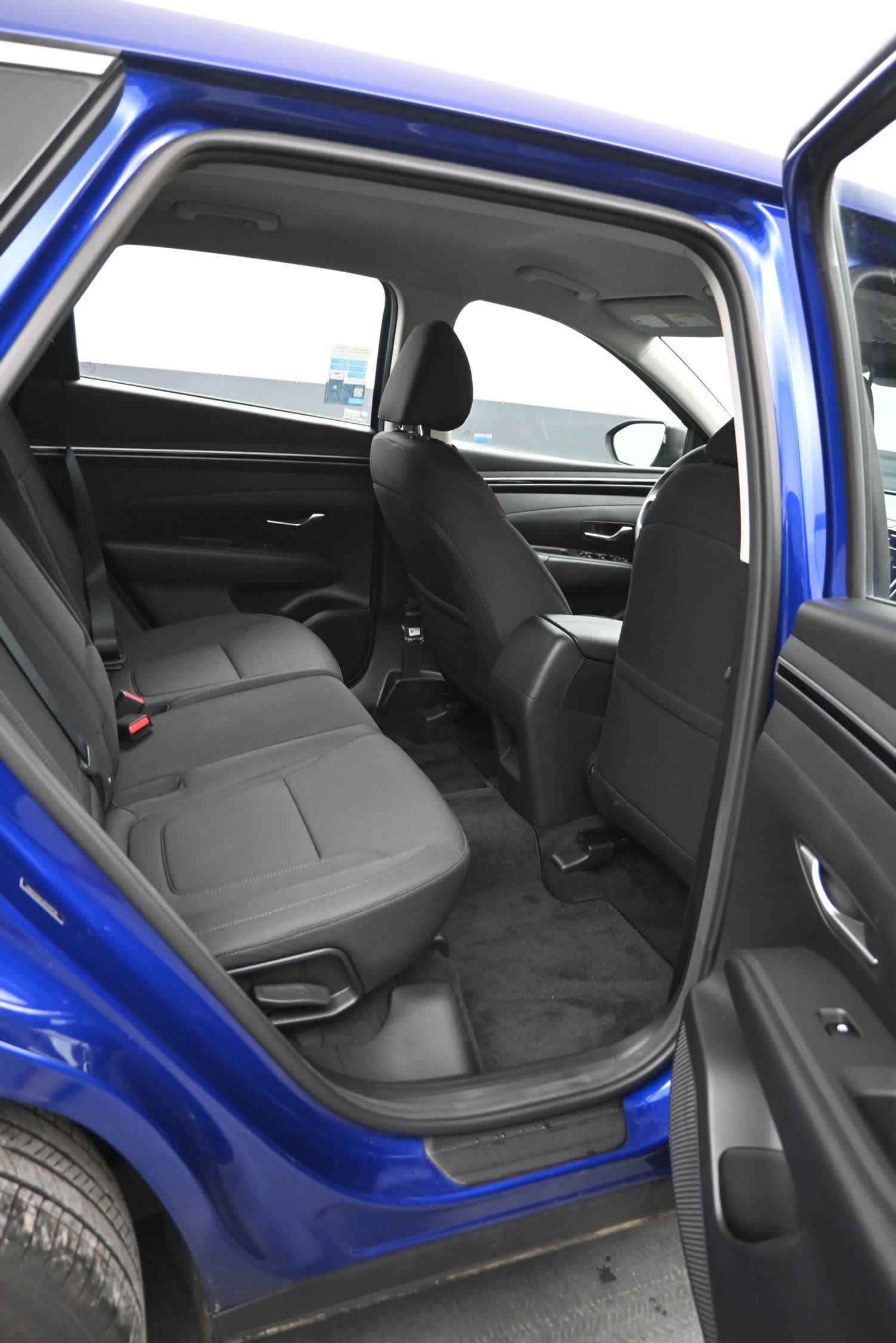 2024 Hyundai Tucson SE - Photo 12