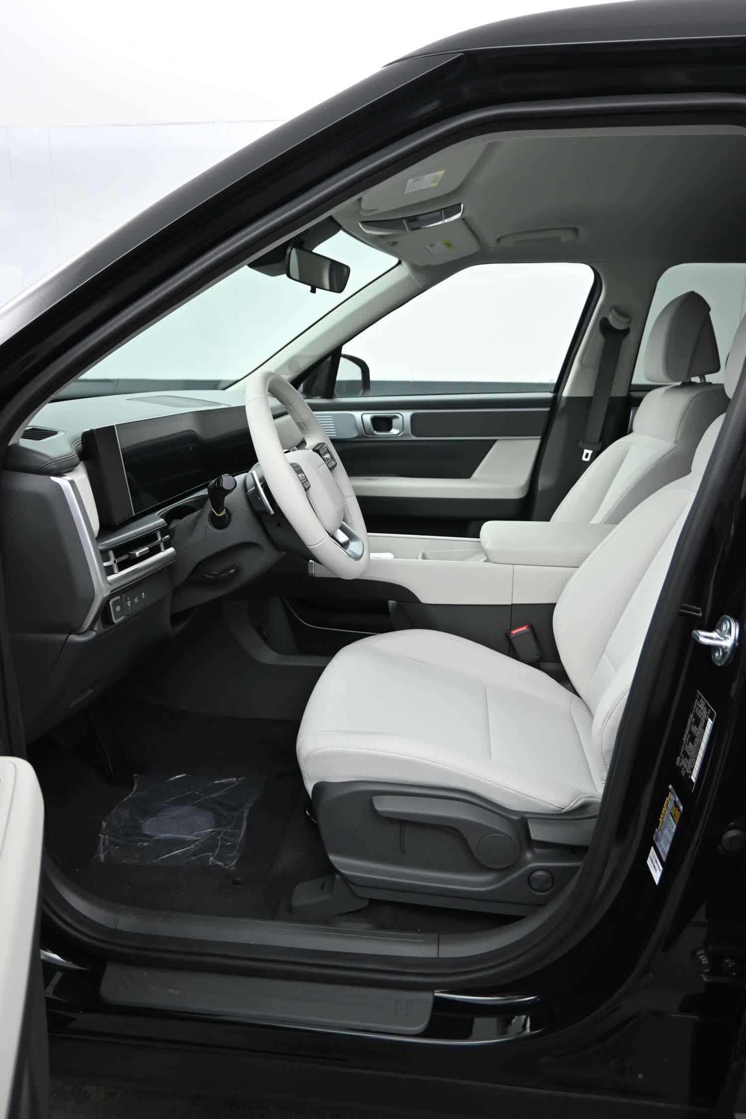 2026 Hyundai Santa Fe SE - Photo 11