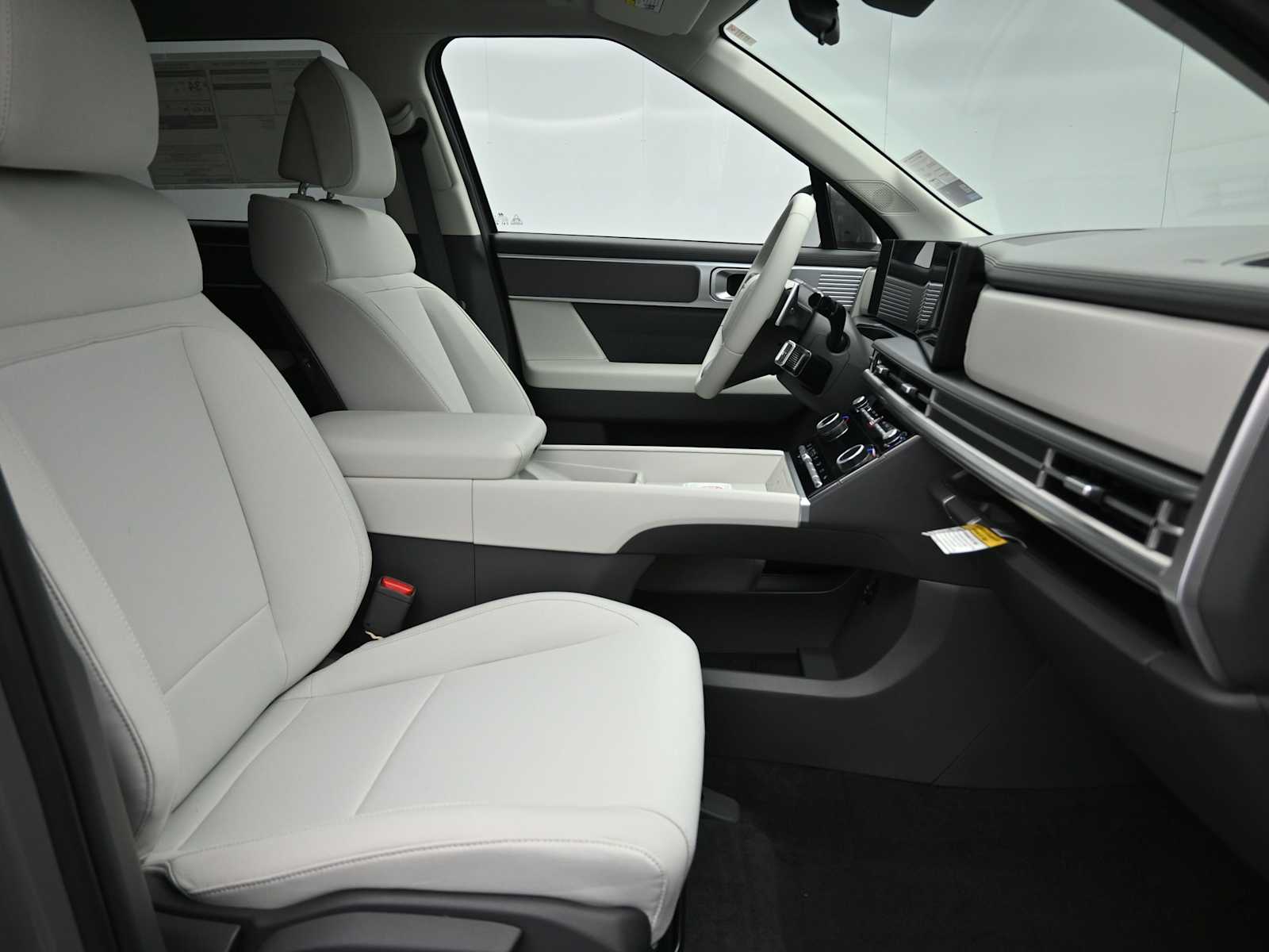 2026 Hyundai Santa Fe SE - Photo 11