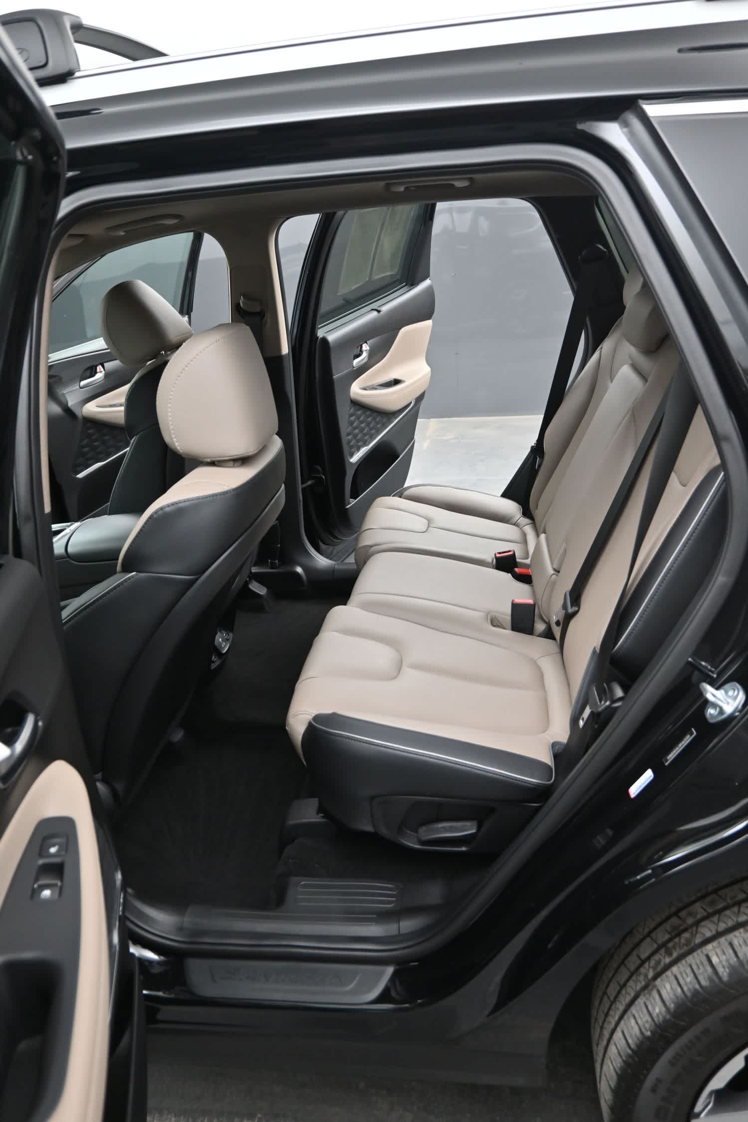 2023 Hyundai Santa Fe Limited - Photo 14