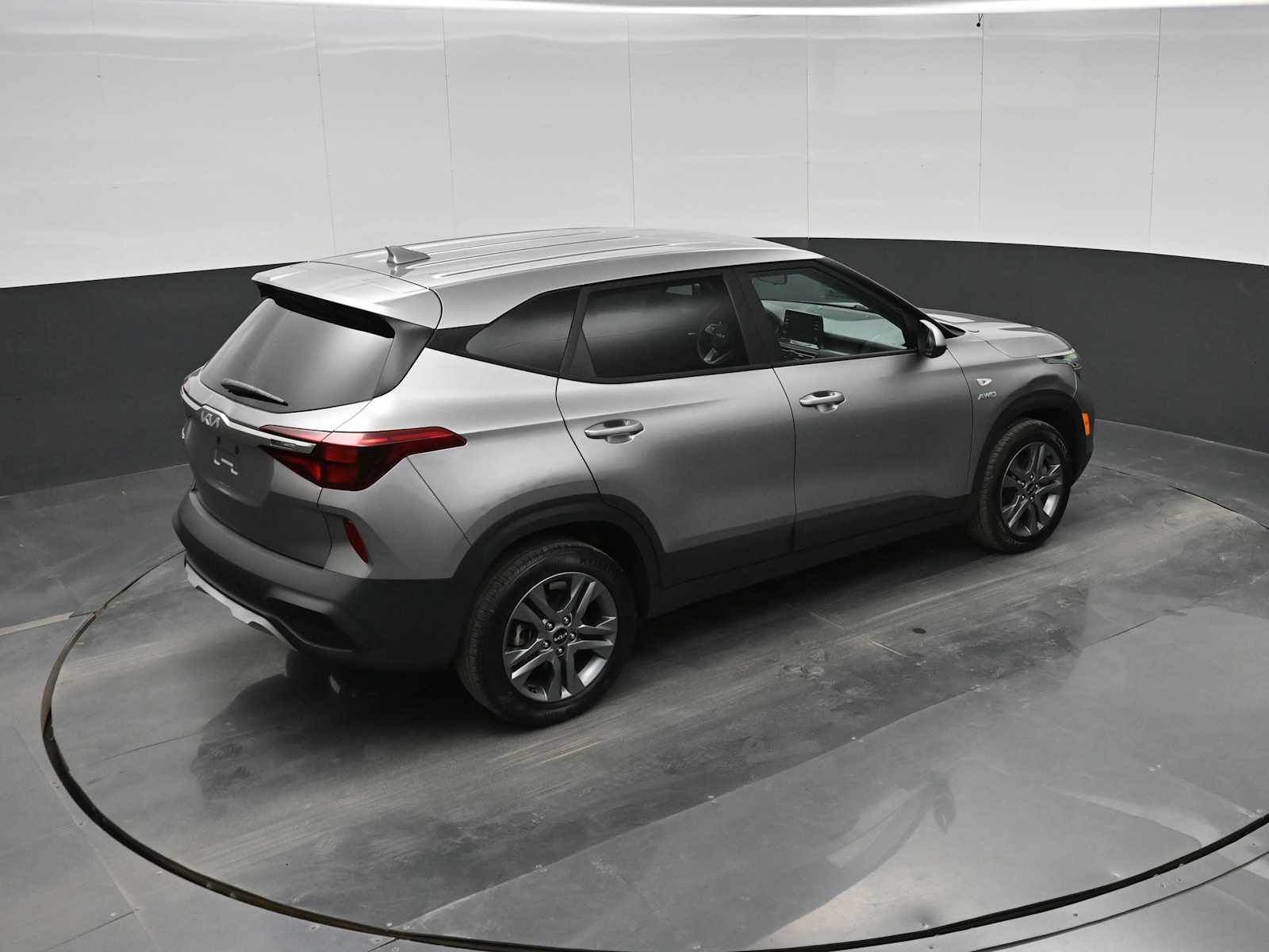 2022 Kia Seltos LX - Photo 32