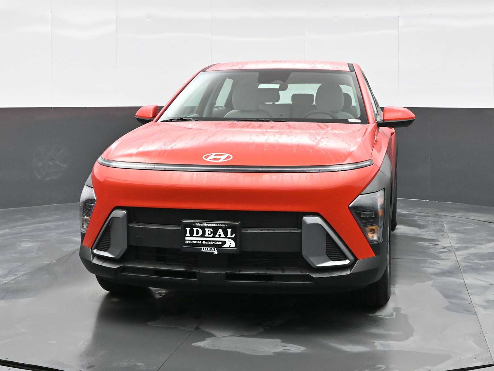 2025 Hyundai Kona SE photo 3