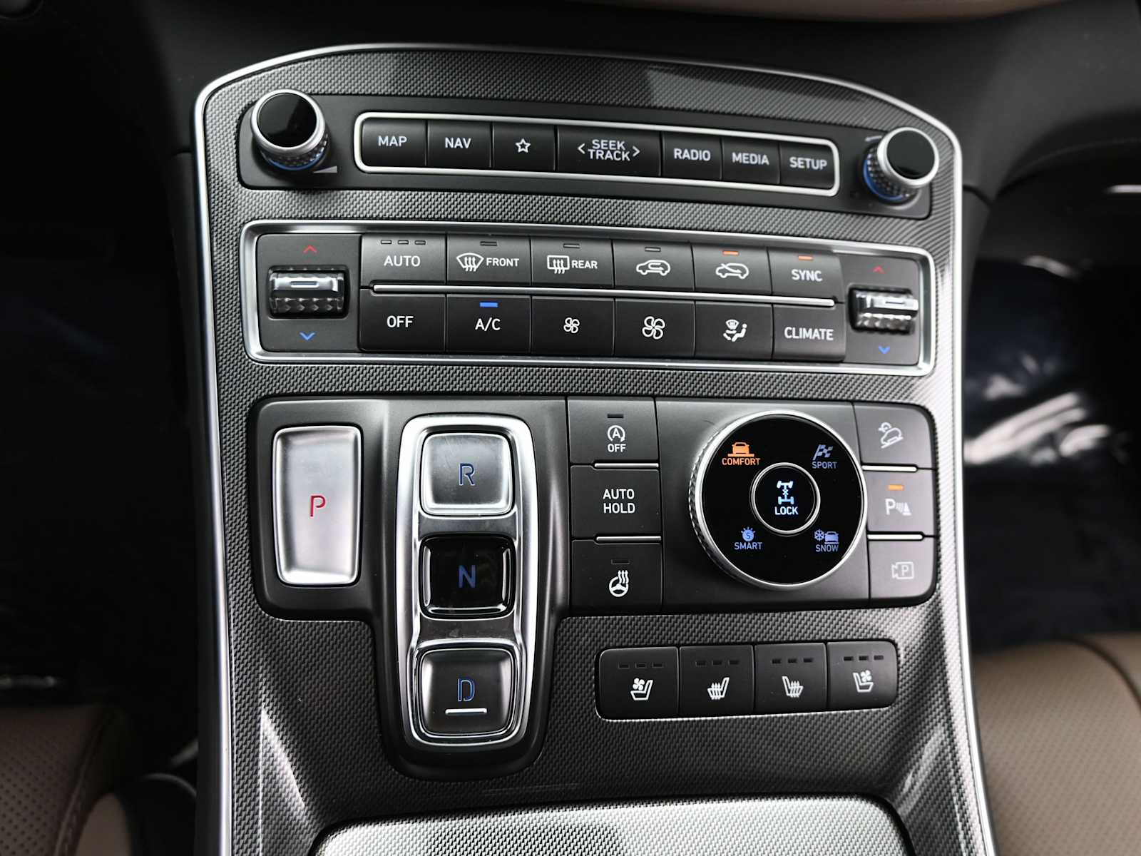 2023 Hyundai Santa Fe Limited - Photo 18