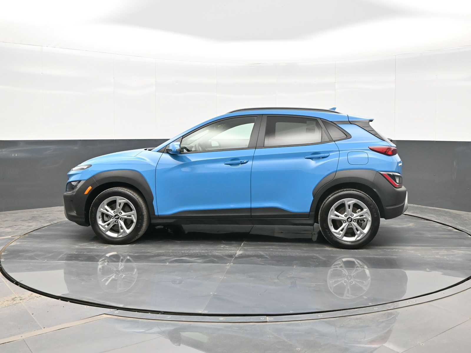 2023 Hyundai Kona SEL photo 4