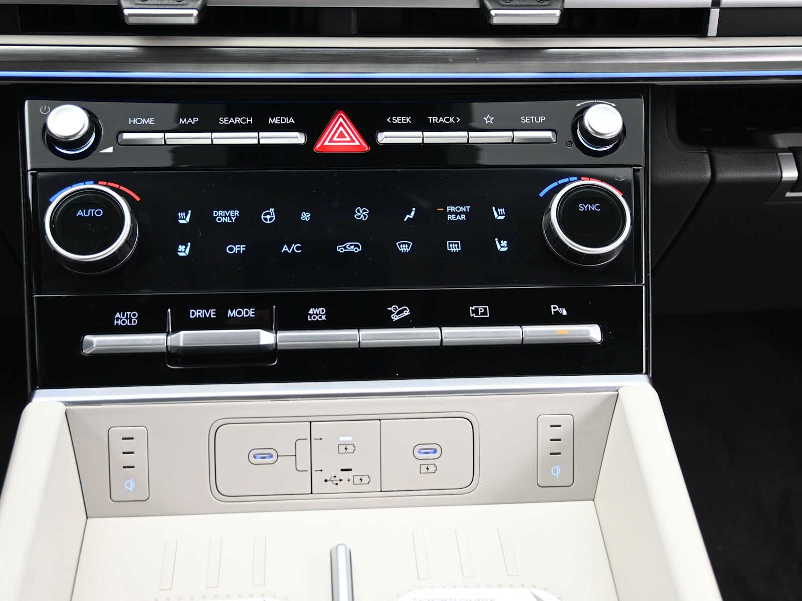 2026 Hyundai Santa Fe Limited - Photo 19