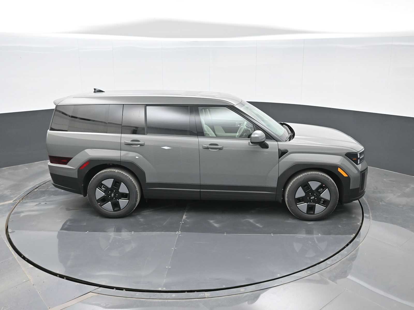 2026 Hyundai Santa Fe SE - Photo 28