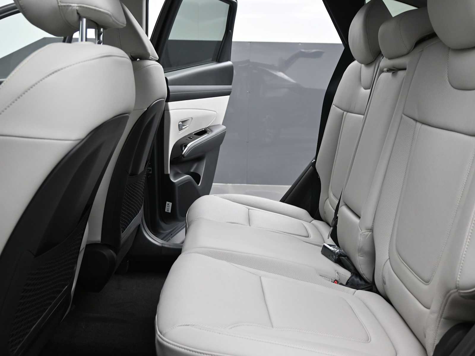 2026 Hyundai Tucson Limited - Photo 15