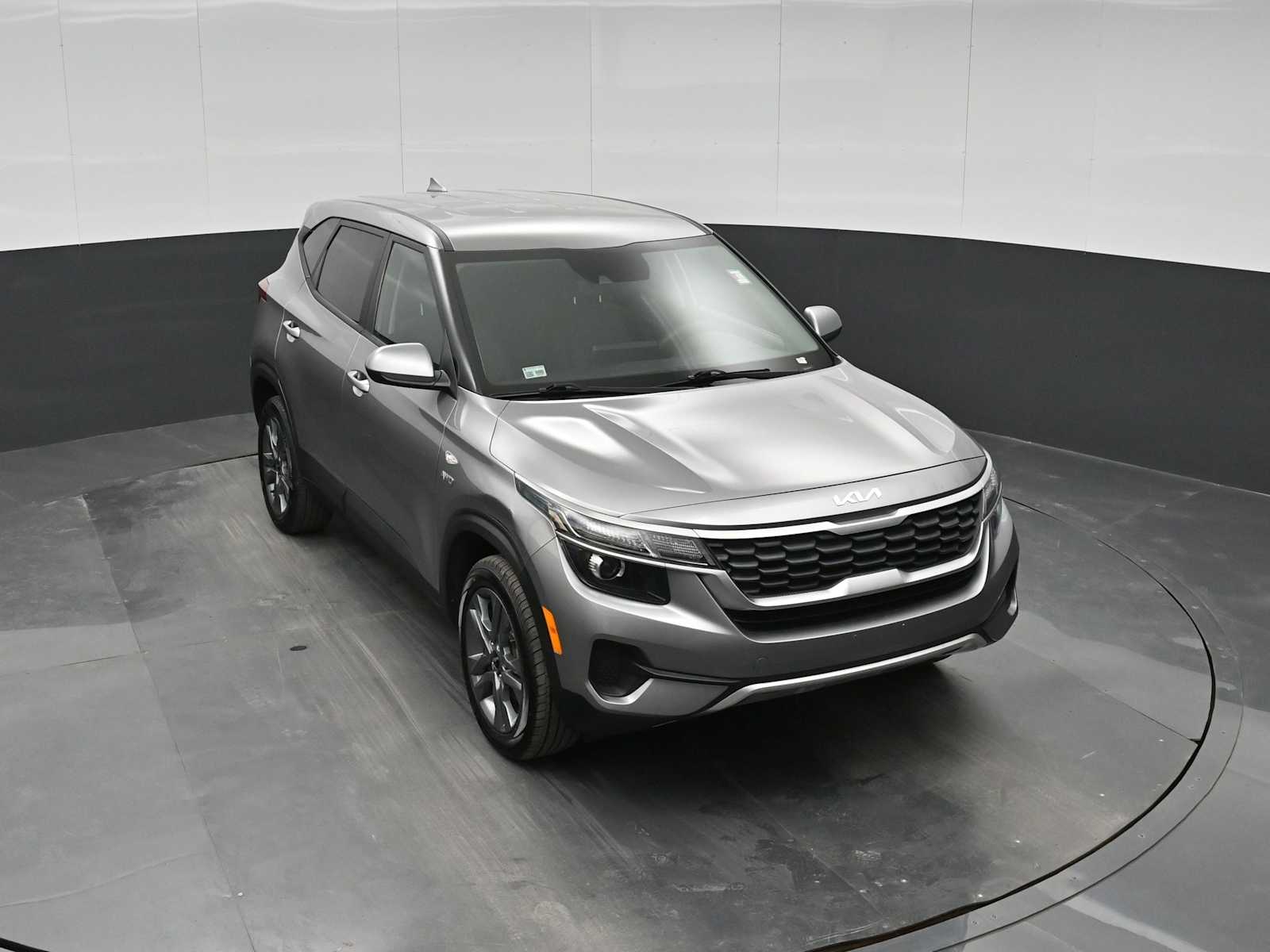 2022 Kia Seltos LX - Photo 26