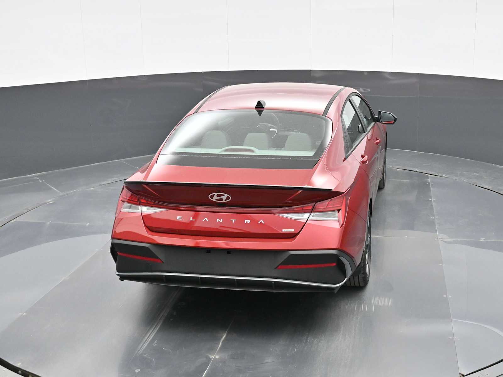 2025 Hyundai Elantra Blue - Photo 26