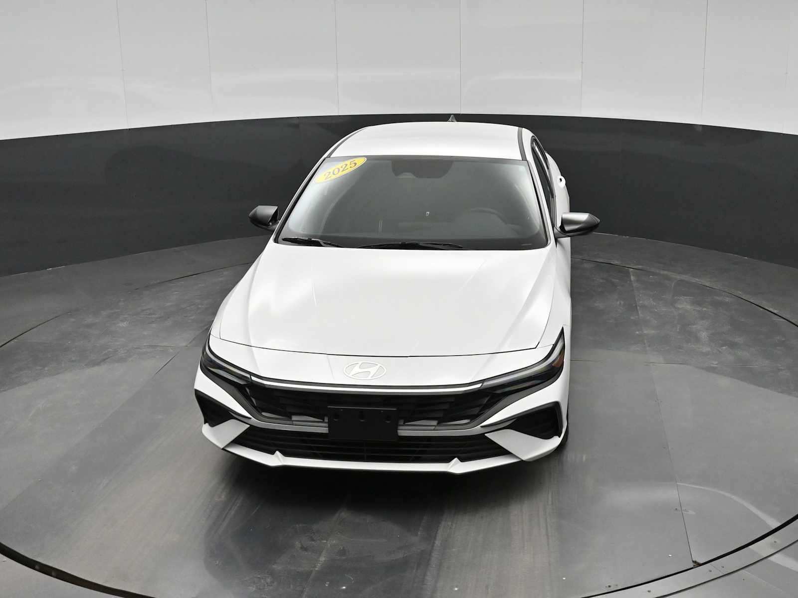 2025 Hyundai Elantra Blue - Photo 25