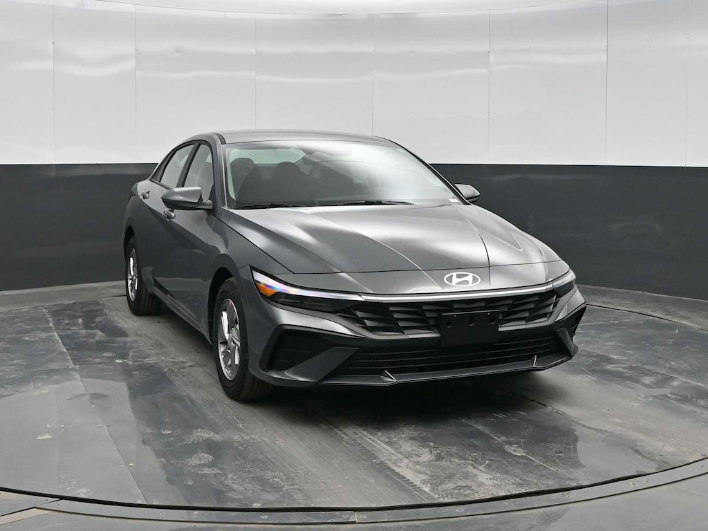 New 2026 Hyundai Elantra SE IVT