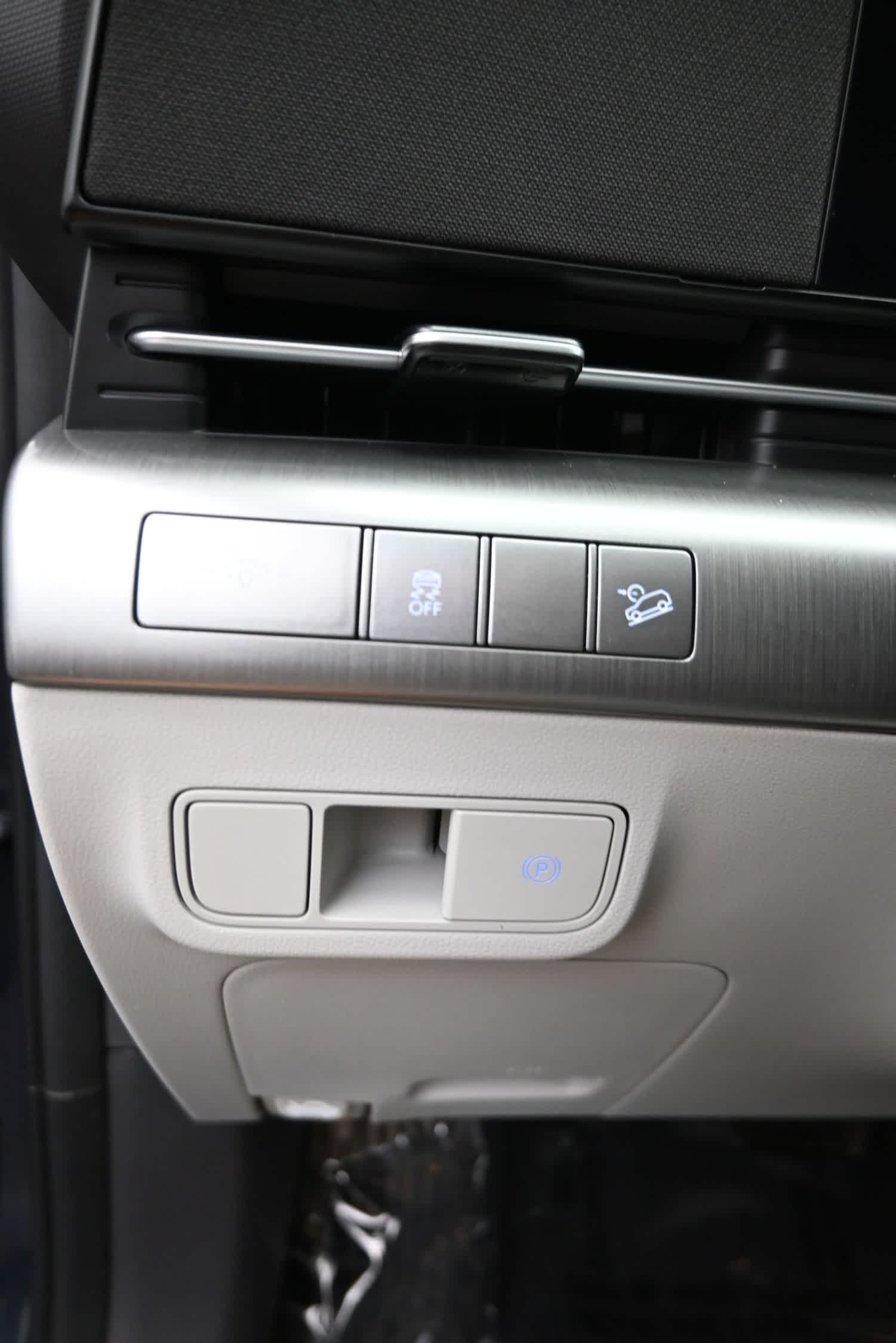 2024 Hyundai Kona SEL - Photo 25