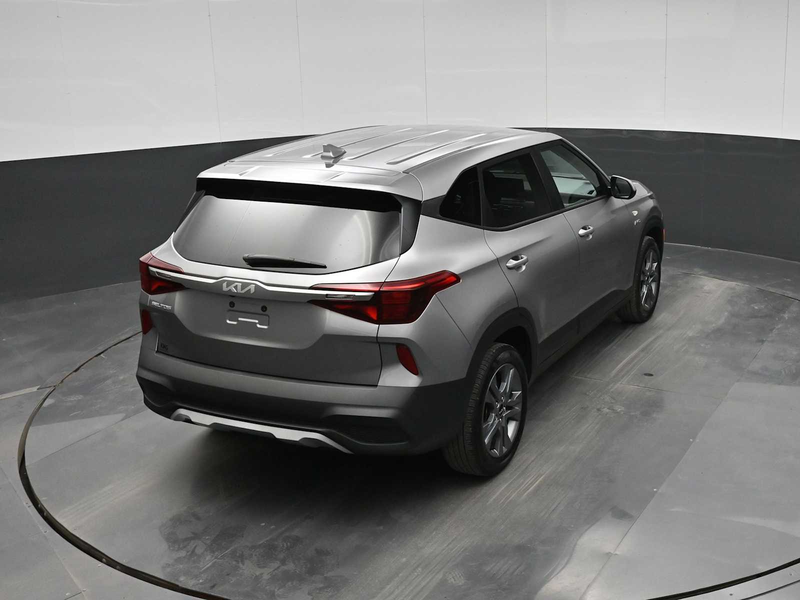 2022 Kia Seltos LX - Photo 30