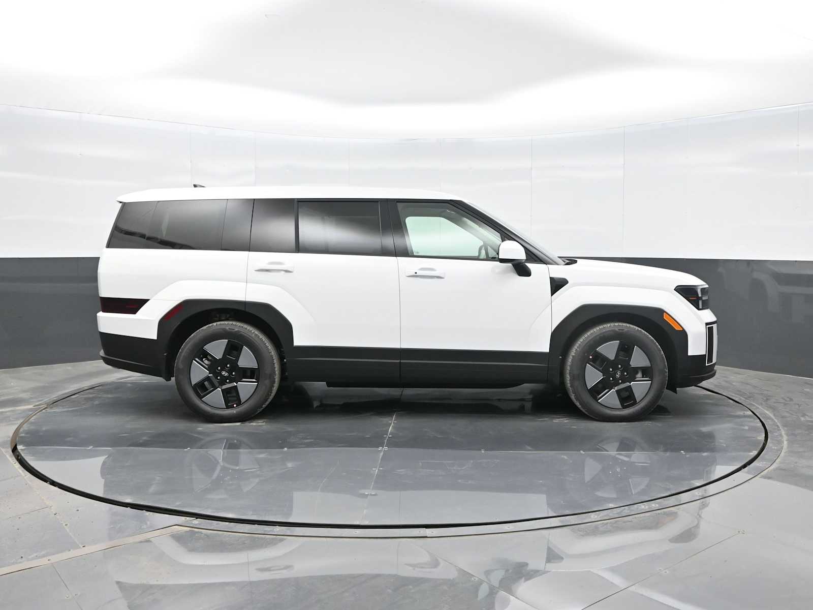 2026 Hyundai Santa Fe SE - Photo 9