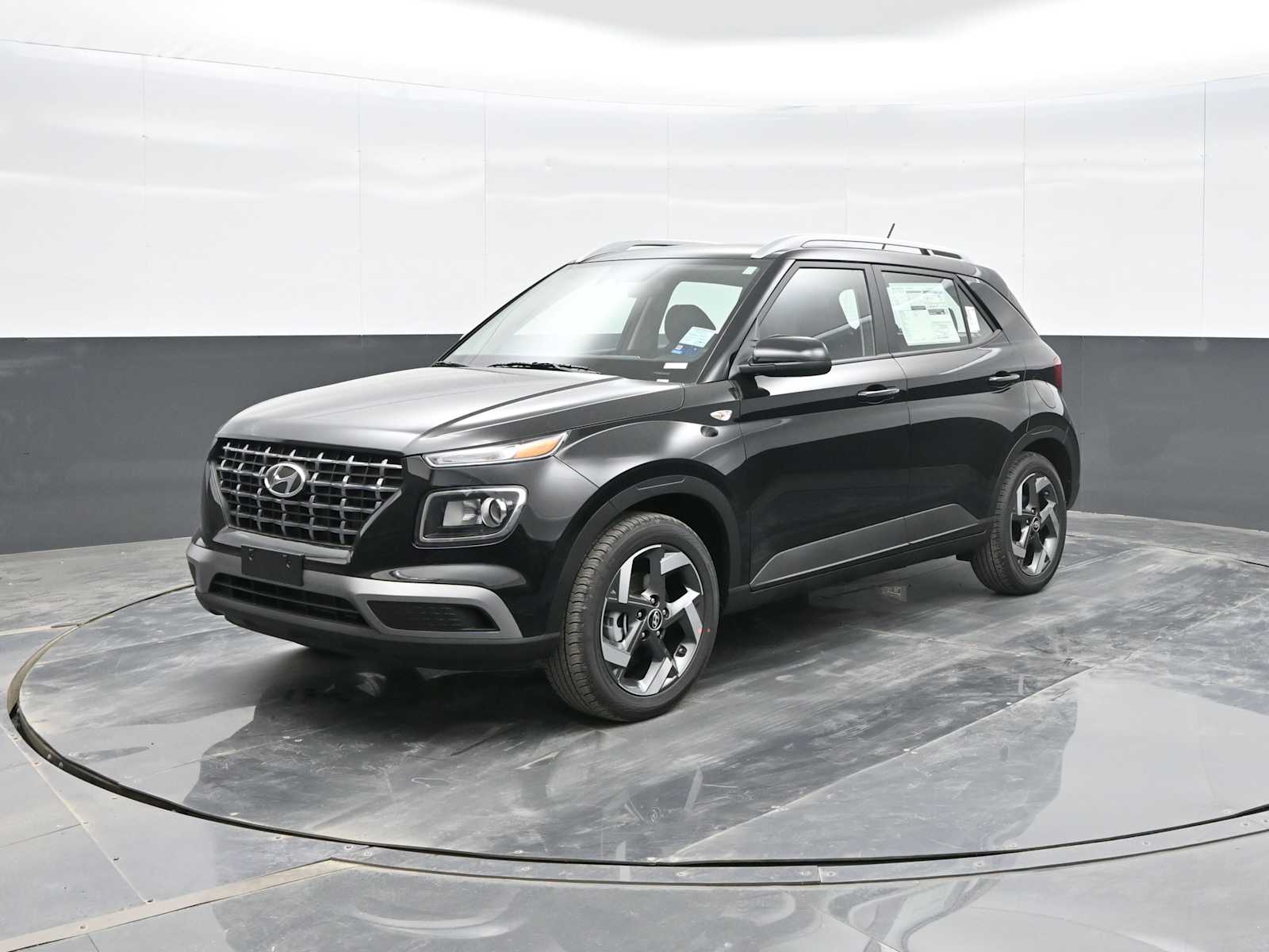 2026 Hyundai Venue SEL's photo