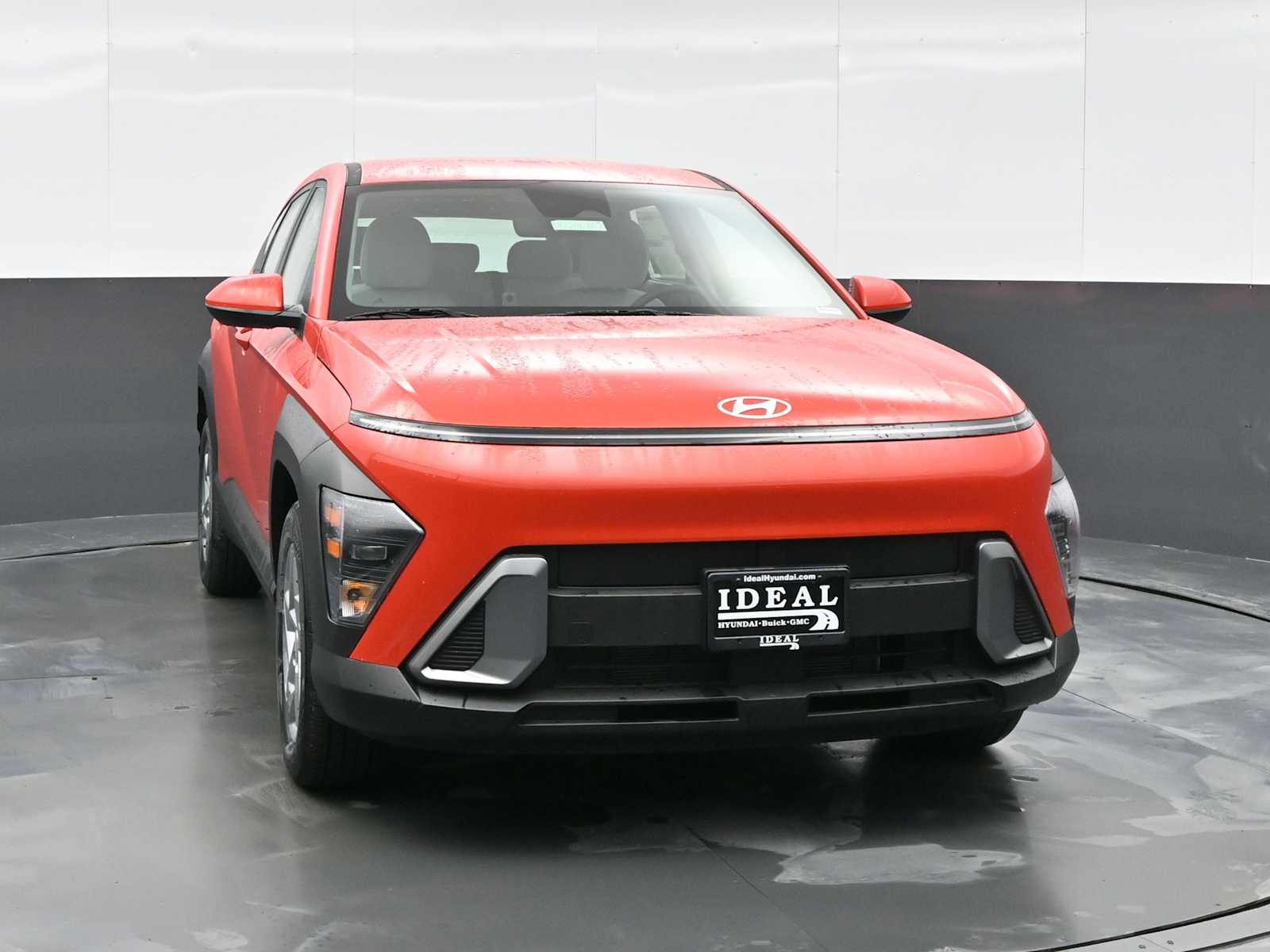 2025 Hyundai Kona SE photo 2