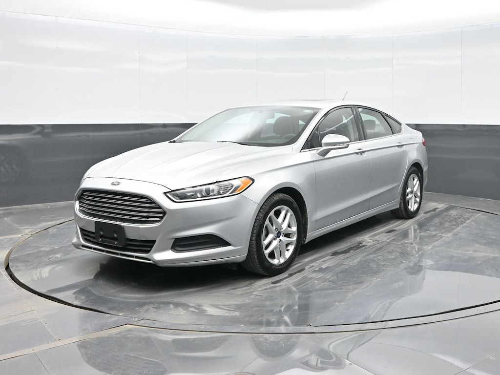 Used 2014 Ford Fusion SE Sdn FWD