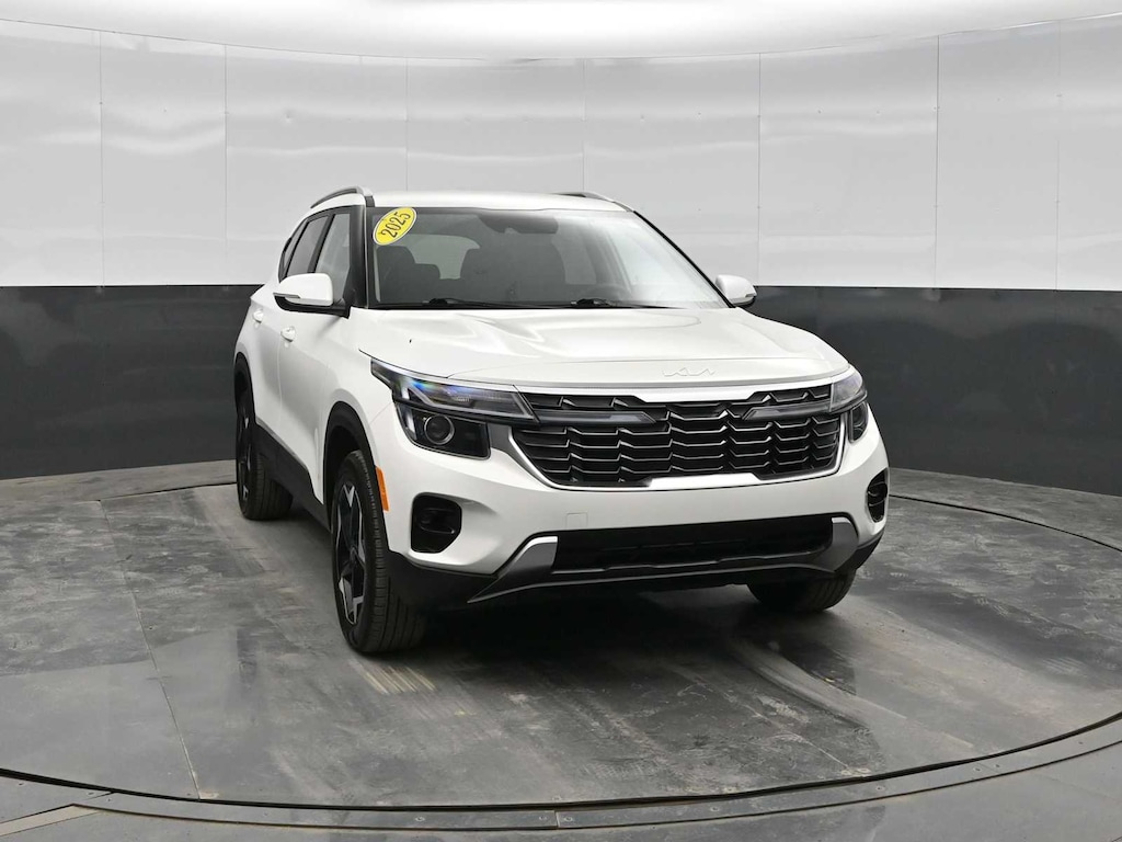 Used 2025 Kia Seltos S IVT AWD