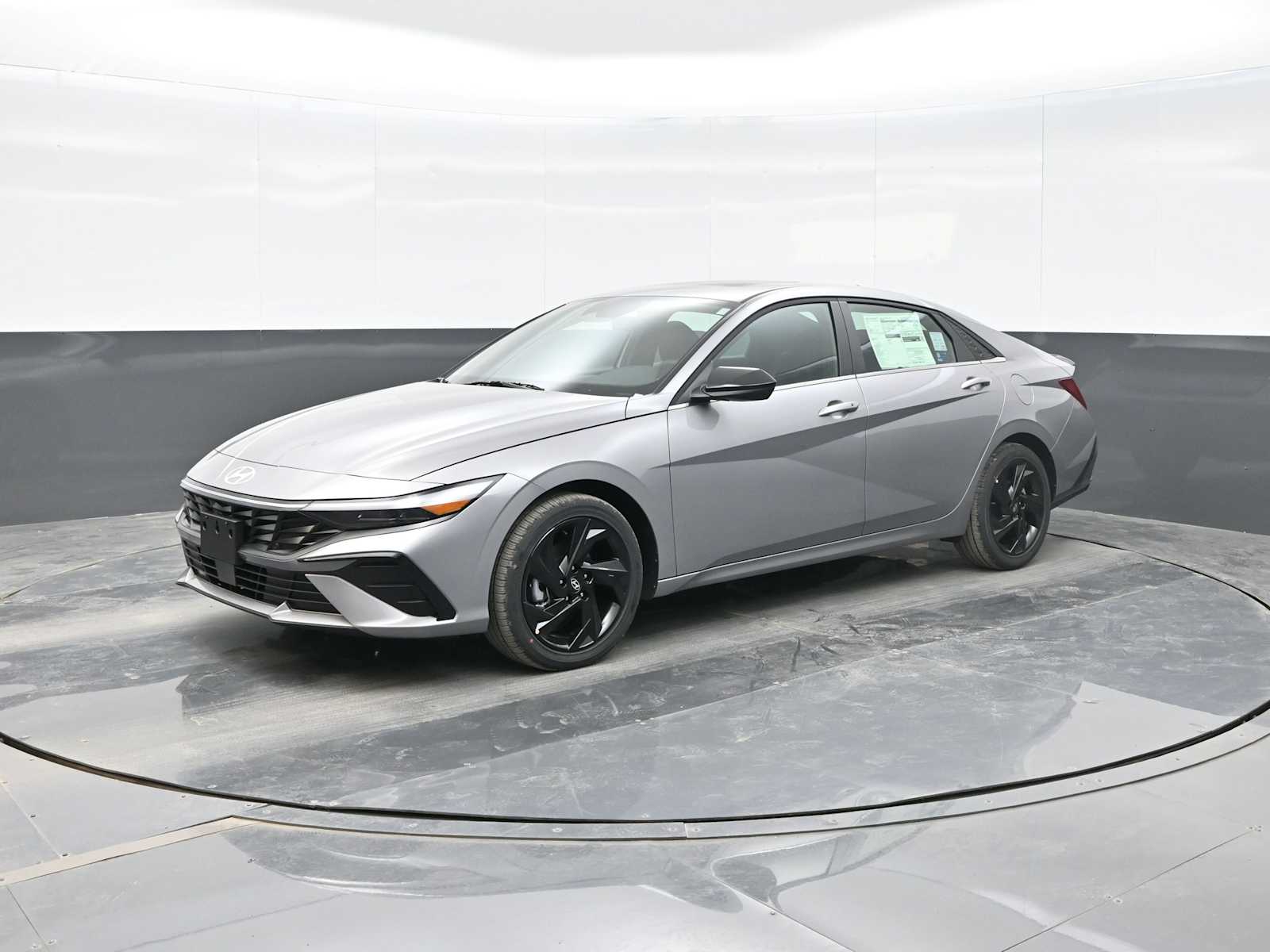 2026 Hyundai Elantra SEL's photo