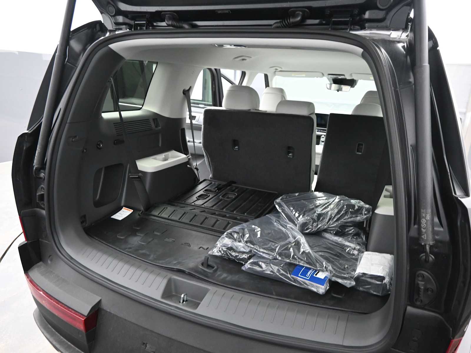 2026 Hyundai Santa Fe SE - Photo 13