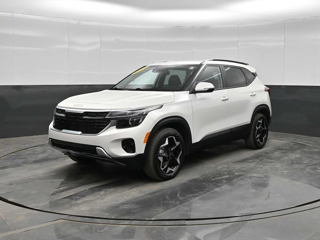 Used 2025 Kia Seltos S IVT AWD