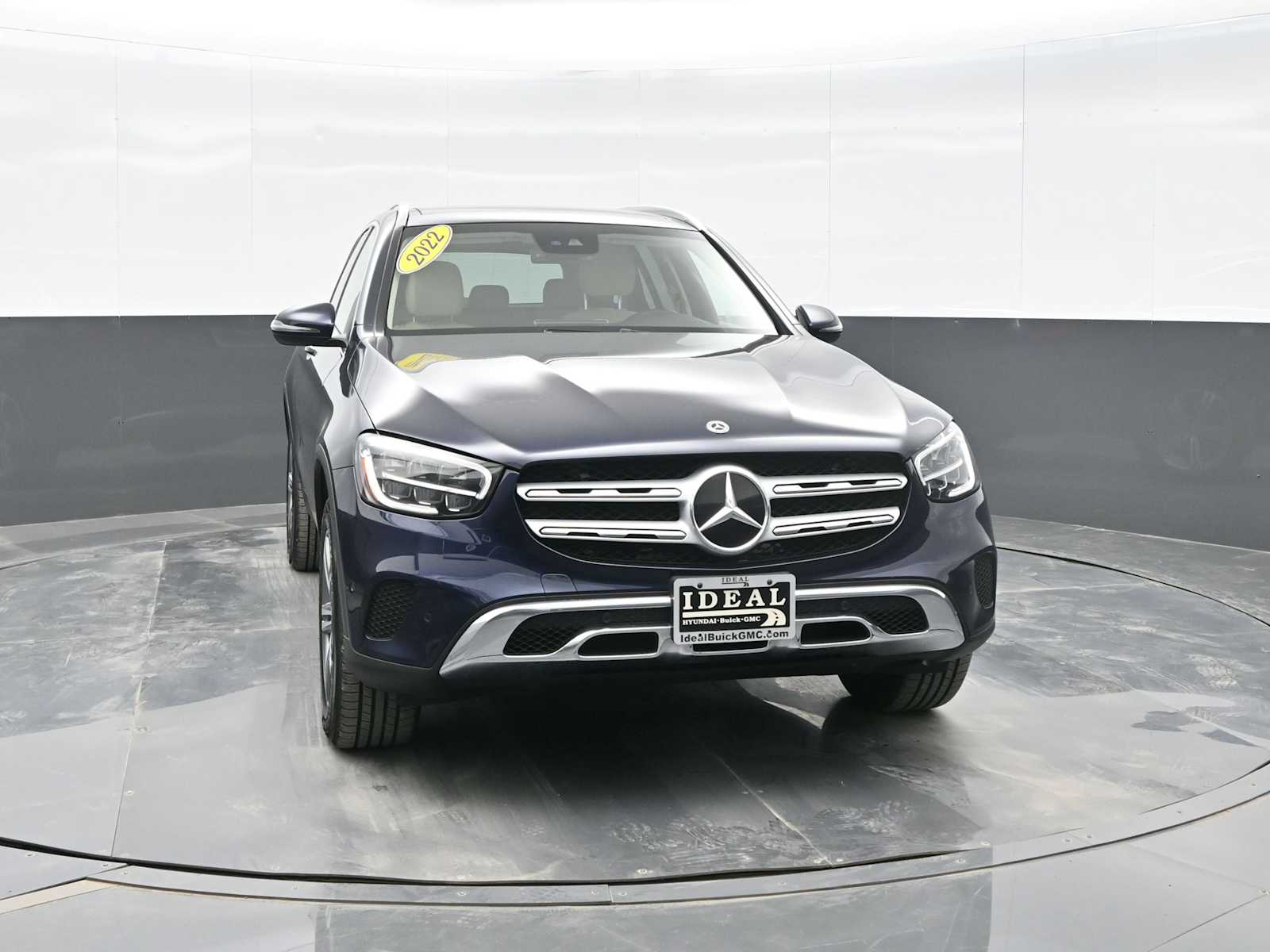 2022 Mercedes Benz GLC 300 4MATIC photo 2