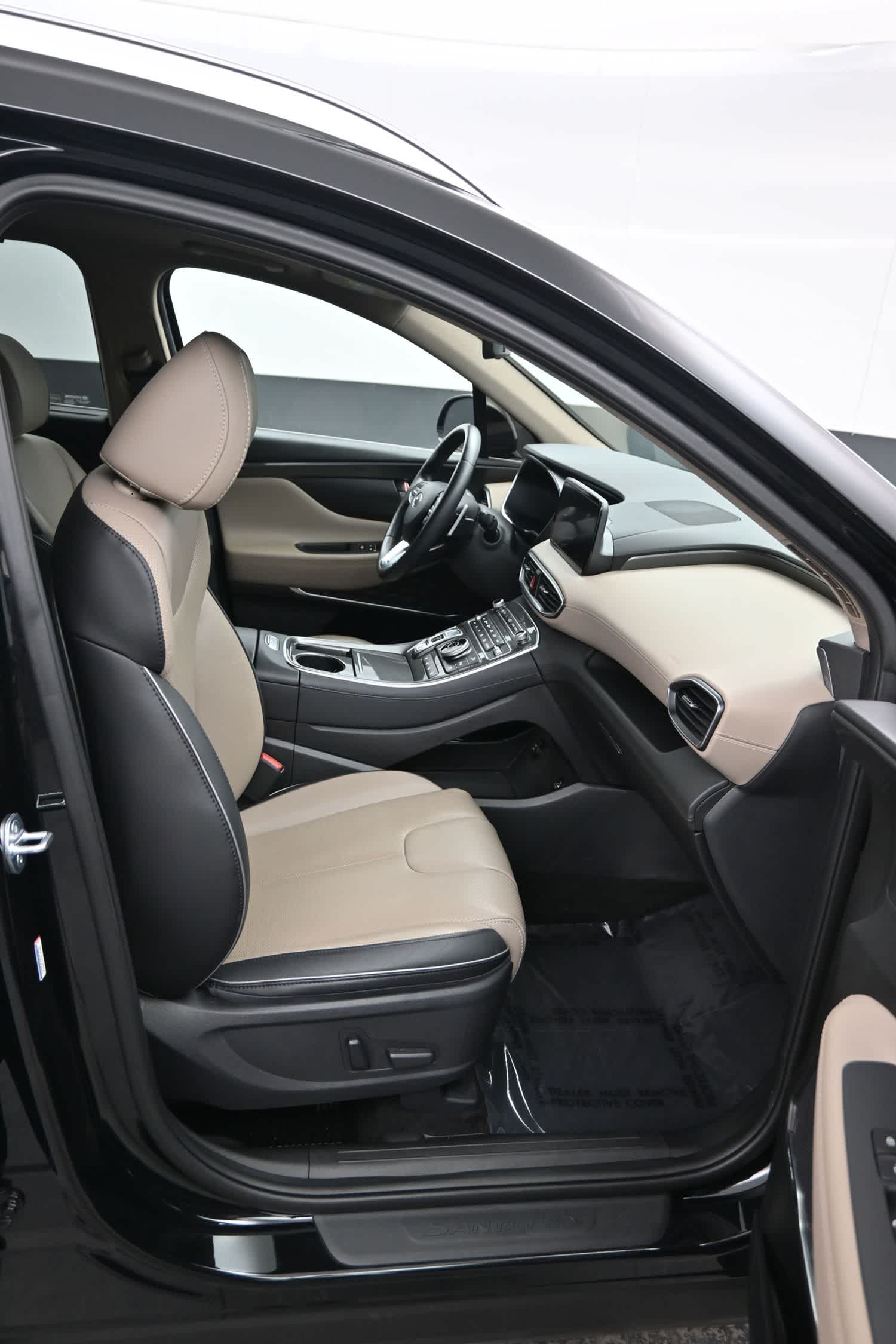 2023 Hyundai Santa Fe Limited - Photo 10