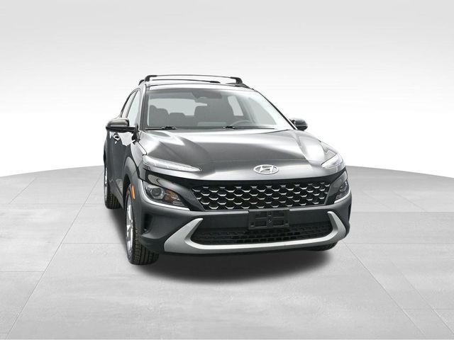 2022 Hyundai Kona SEL photo 2