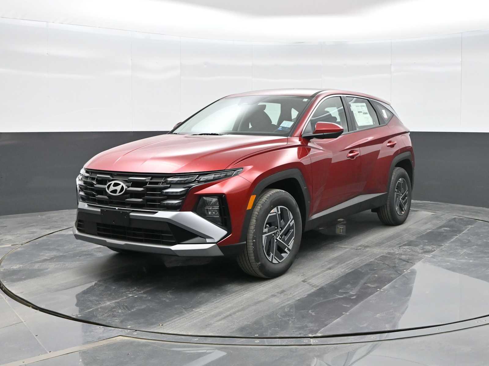 2026 Hyundai Tucson Blue SE's photo