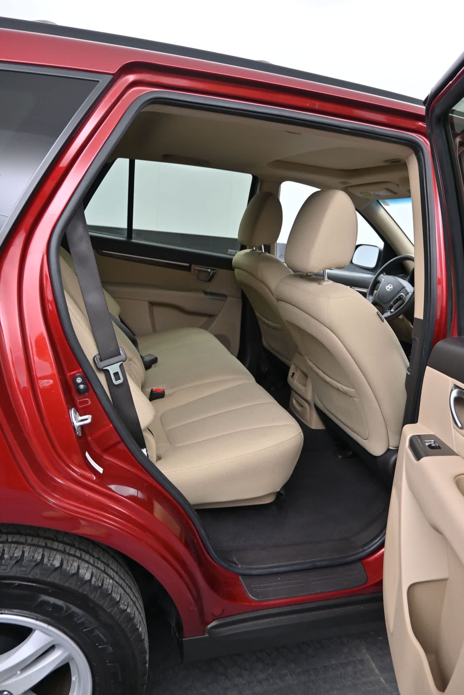 2010 Hyundai Santa Fe GLS - Photo 12