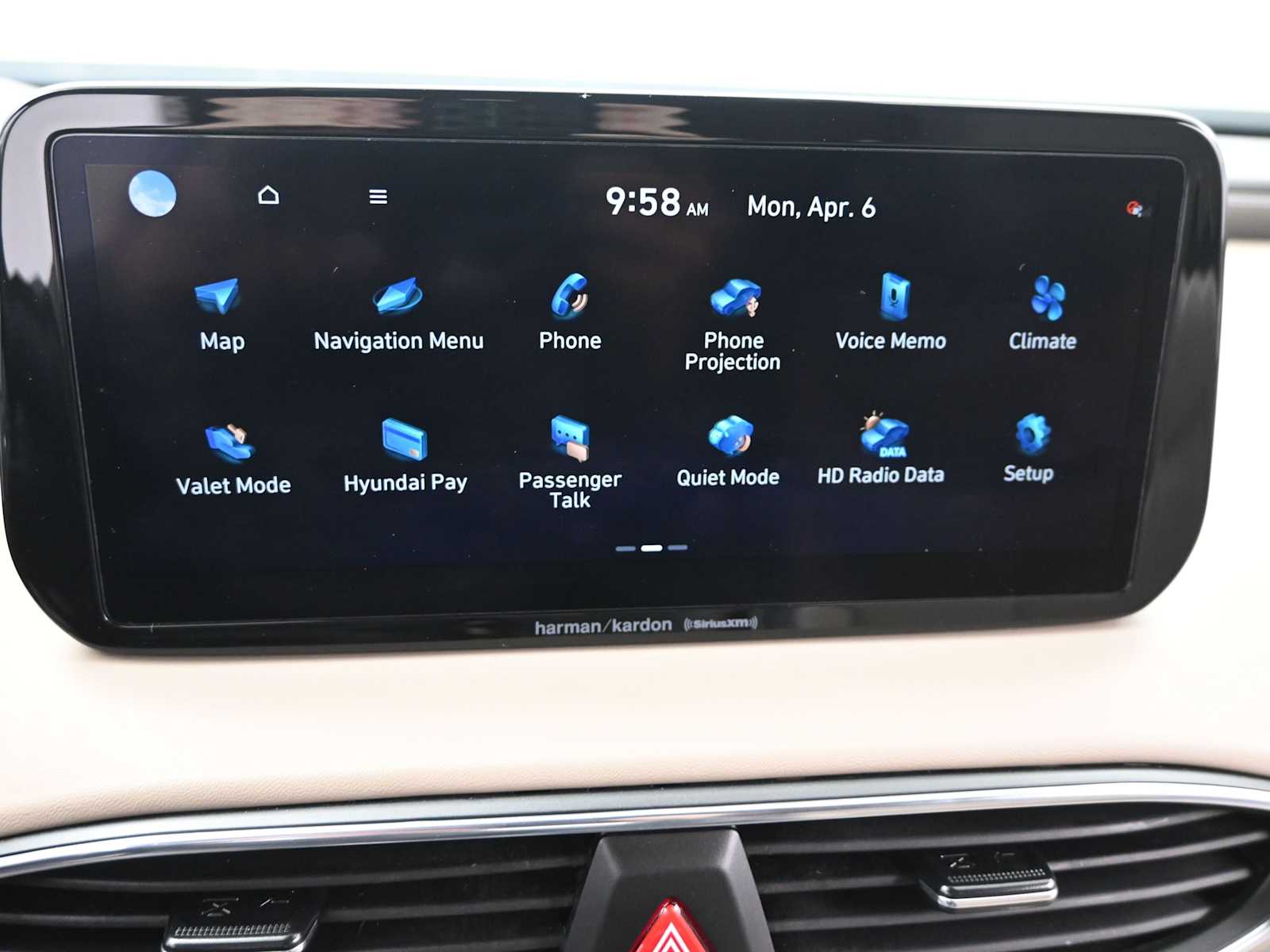 2023 Hyundai Santa Fe Limited - Photo 17